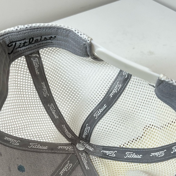 Titleist Classic Script Logo Navy White Mesh Golf Hat Cap Performance - Picture 9 of 10